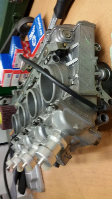 20161023_154832.jpg (210.03 KiB) 92587 mal betrachtet Endlich die richtigen Vergaser gefunden